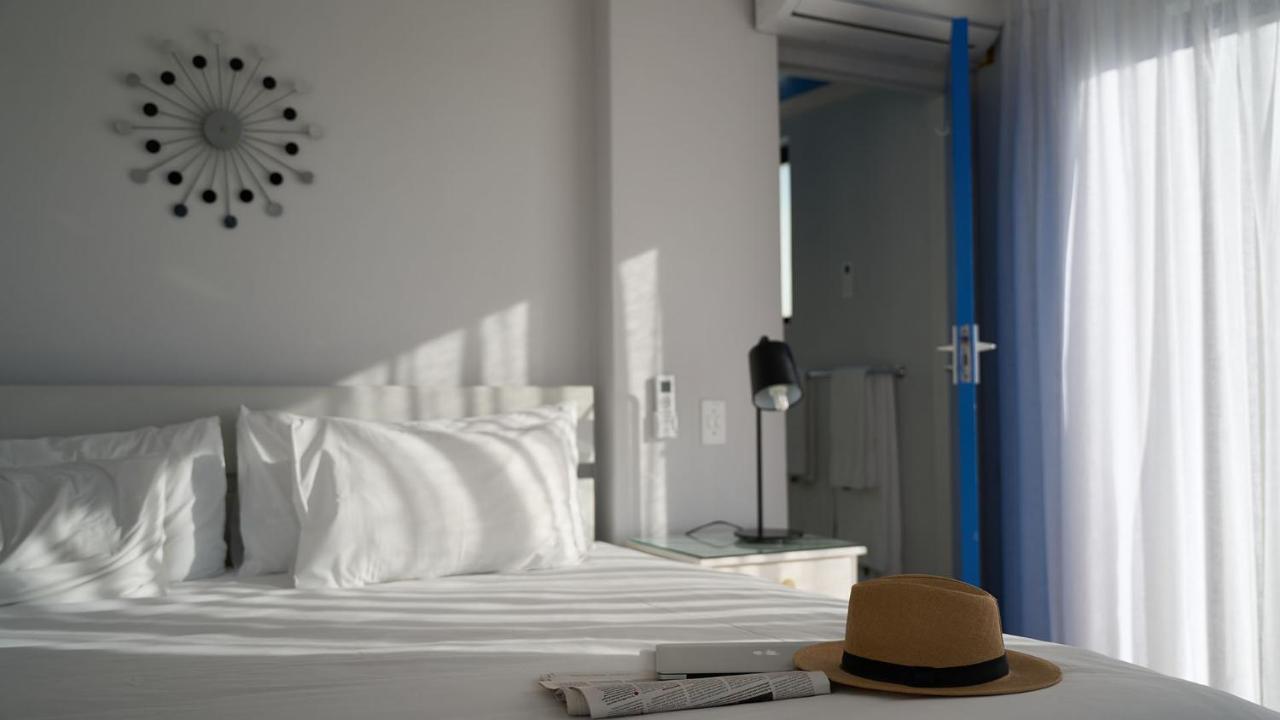 La Splendida By Newmark